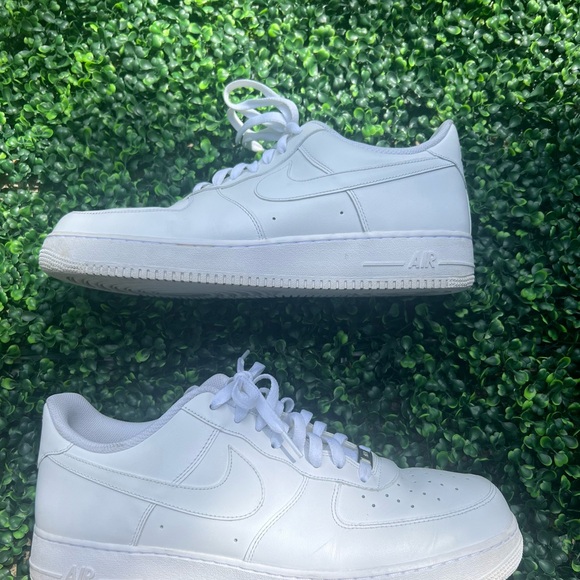 Nike White Sneakers - Picture 2 of 6